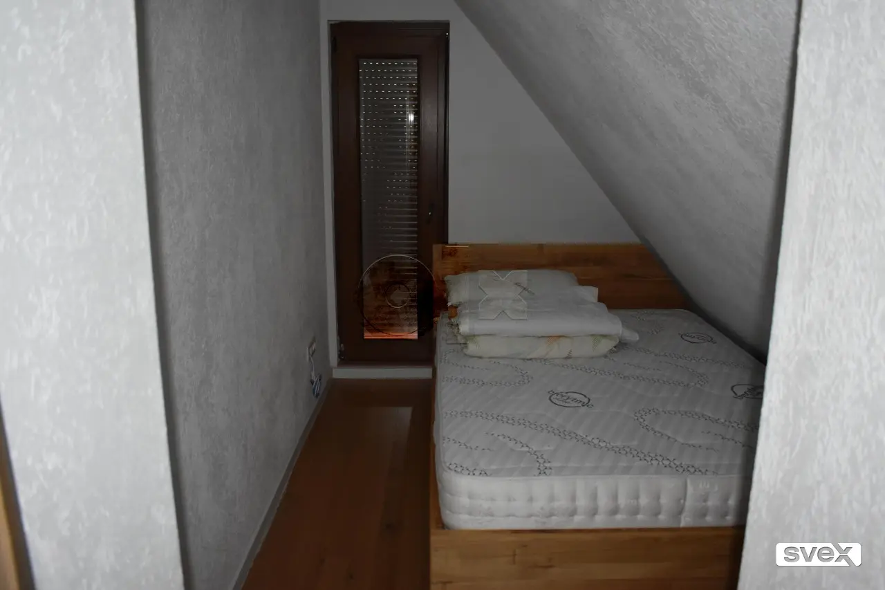 Vikendica na Vlašiću, Kukotnica
