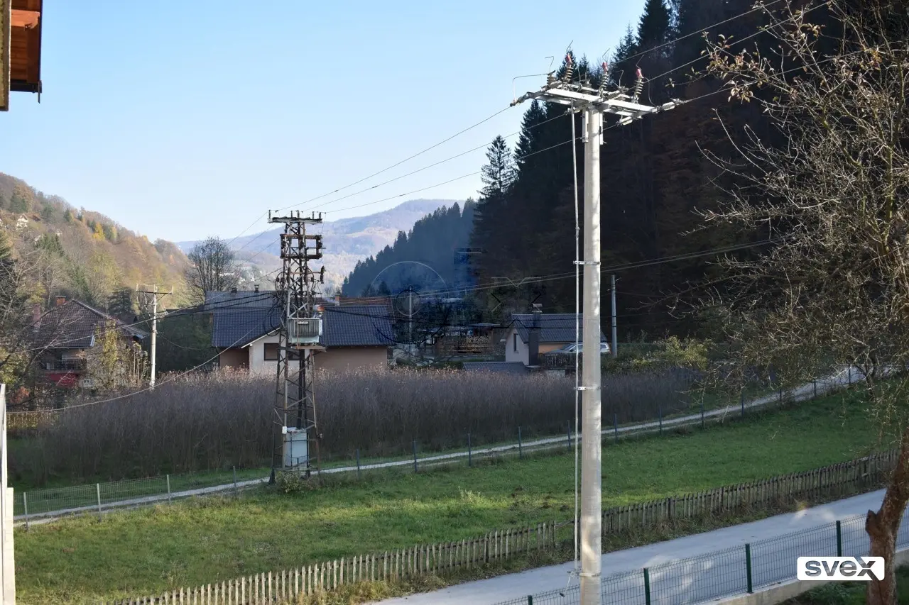Kuća trospratnica u naselju Luke - Fojnica