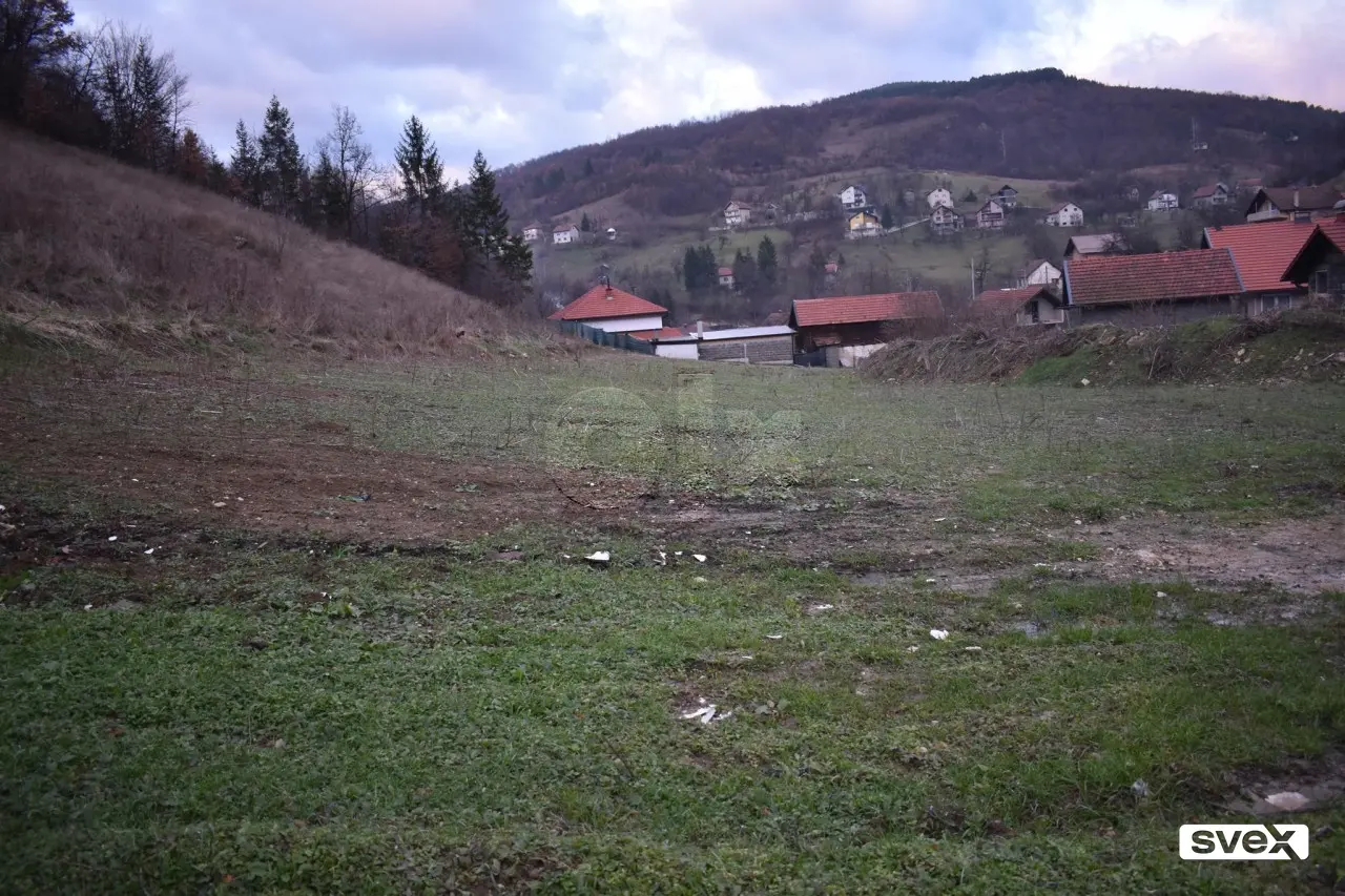 Imanje sa kućom u Čajdrašu