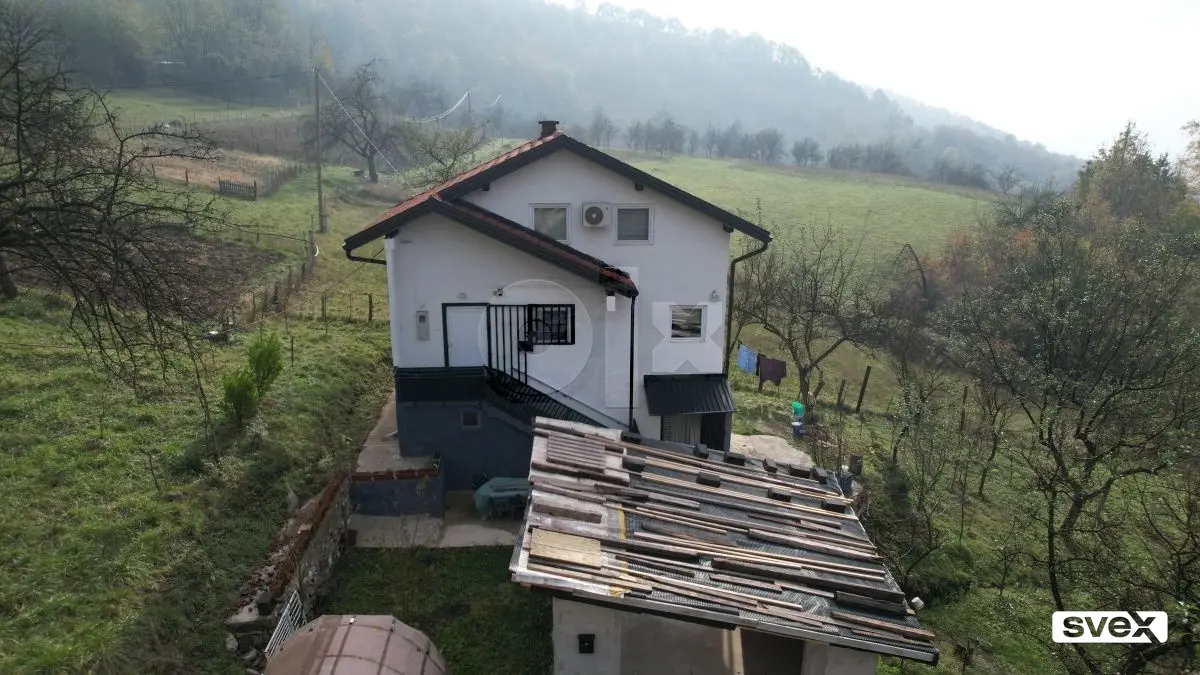 Kuća sa zemljištem u Donjoj Gračanici