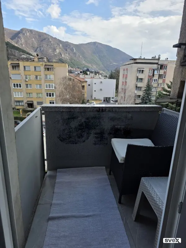 Dvosoban stan u centru Travnika