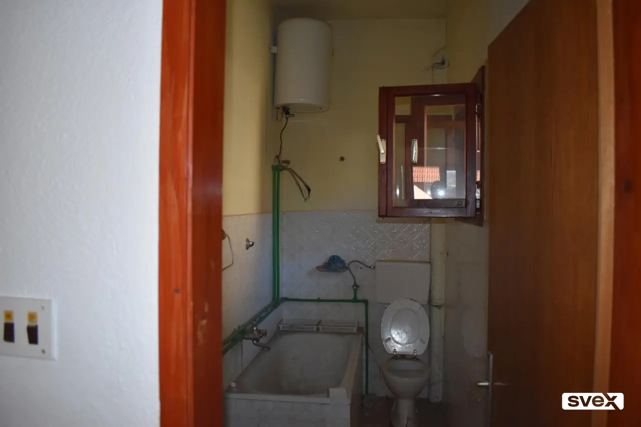 Kuća trospratnica u naselju Luke - Fojnica