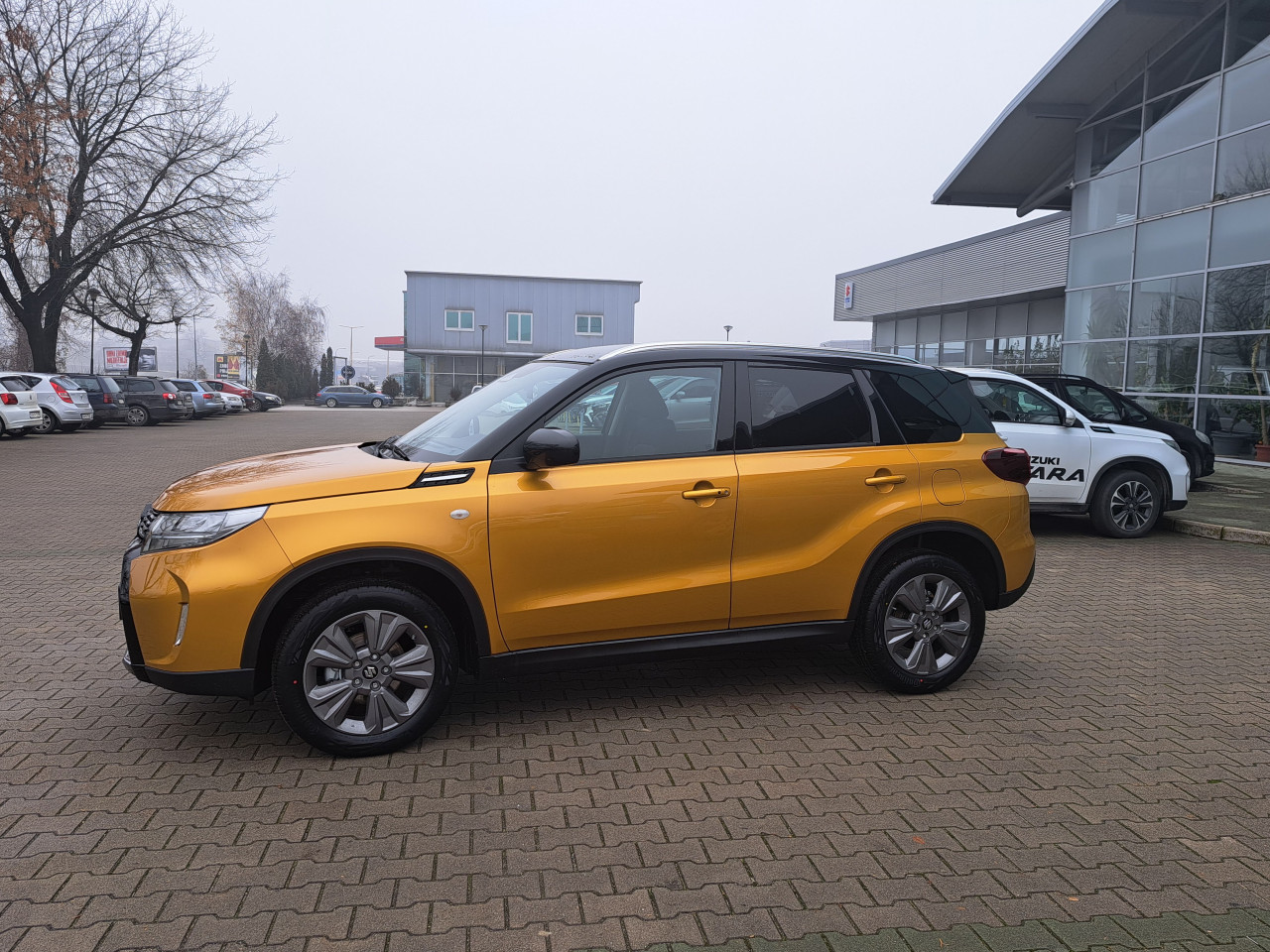 SUZUKI VITARA (GL+,MT)-AC BERLIJETA VISOKO-032/731-580