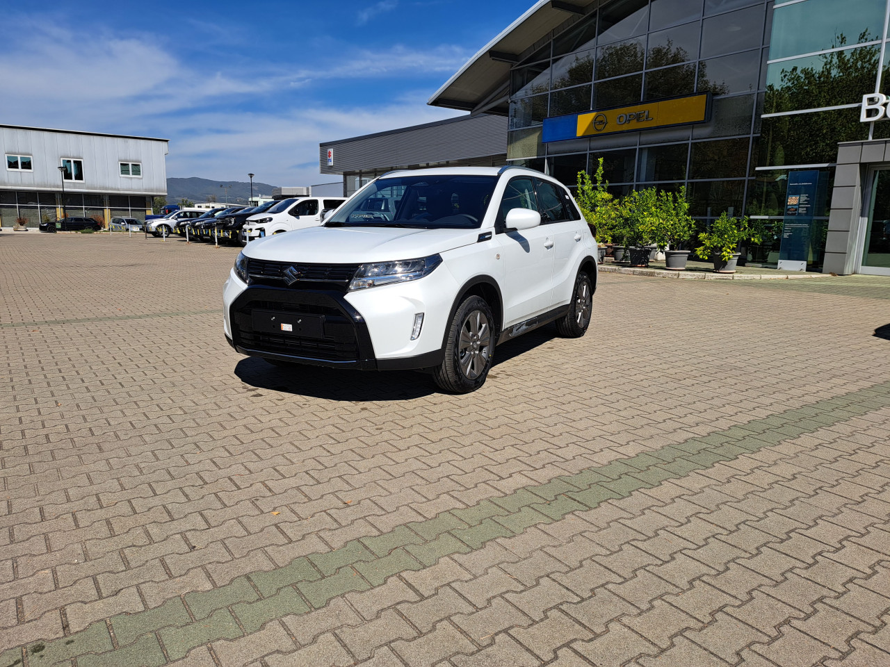 SUZUKI VITARA (GL+,MT) - AC BERLIJETA VISOKO