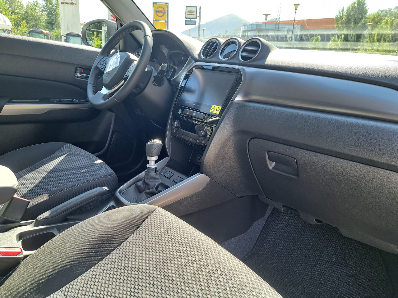 SUZUKI VITARA (GL+,MT) - AC BERLIJETA VISOKO
