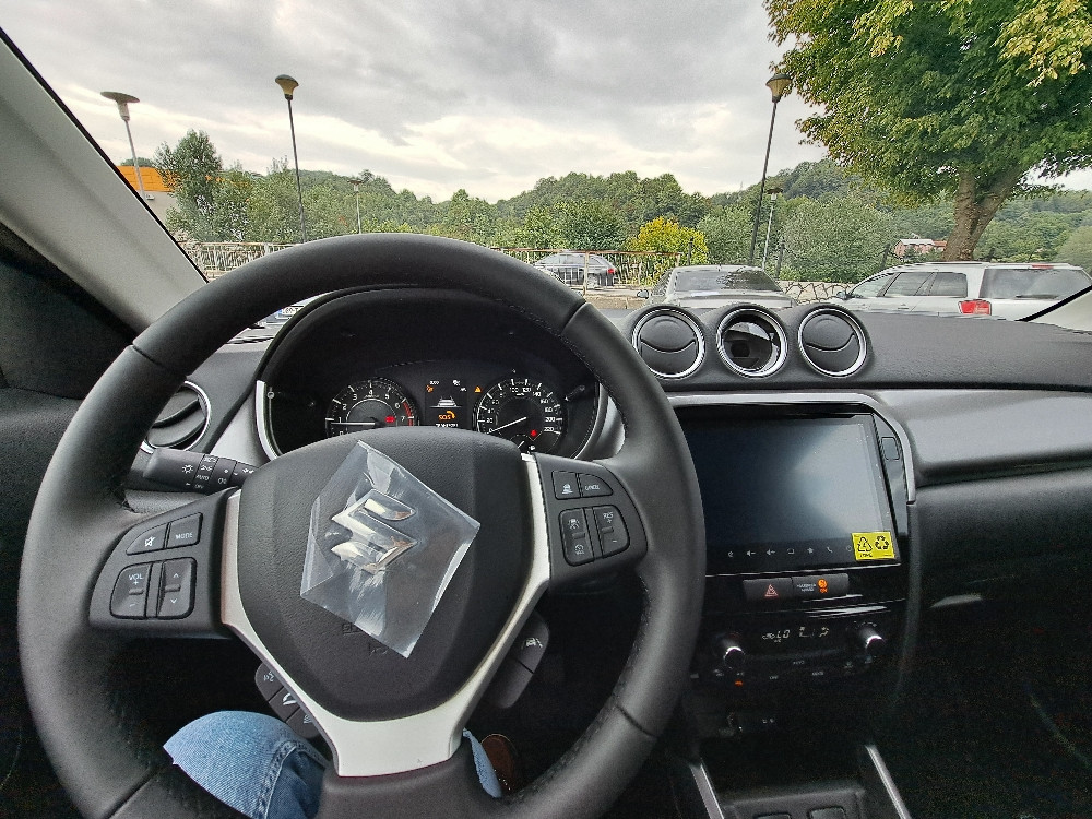 SUZUKI VITARA 1.4 (GL+ MT) - AC BERLIJETA VISOKO