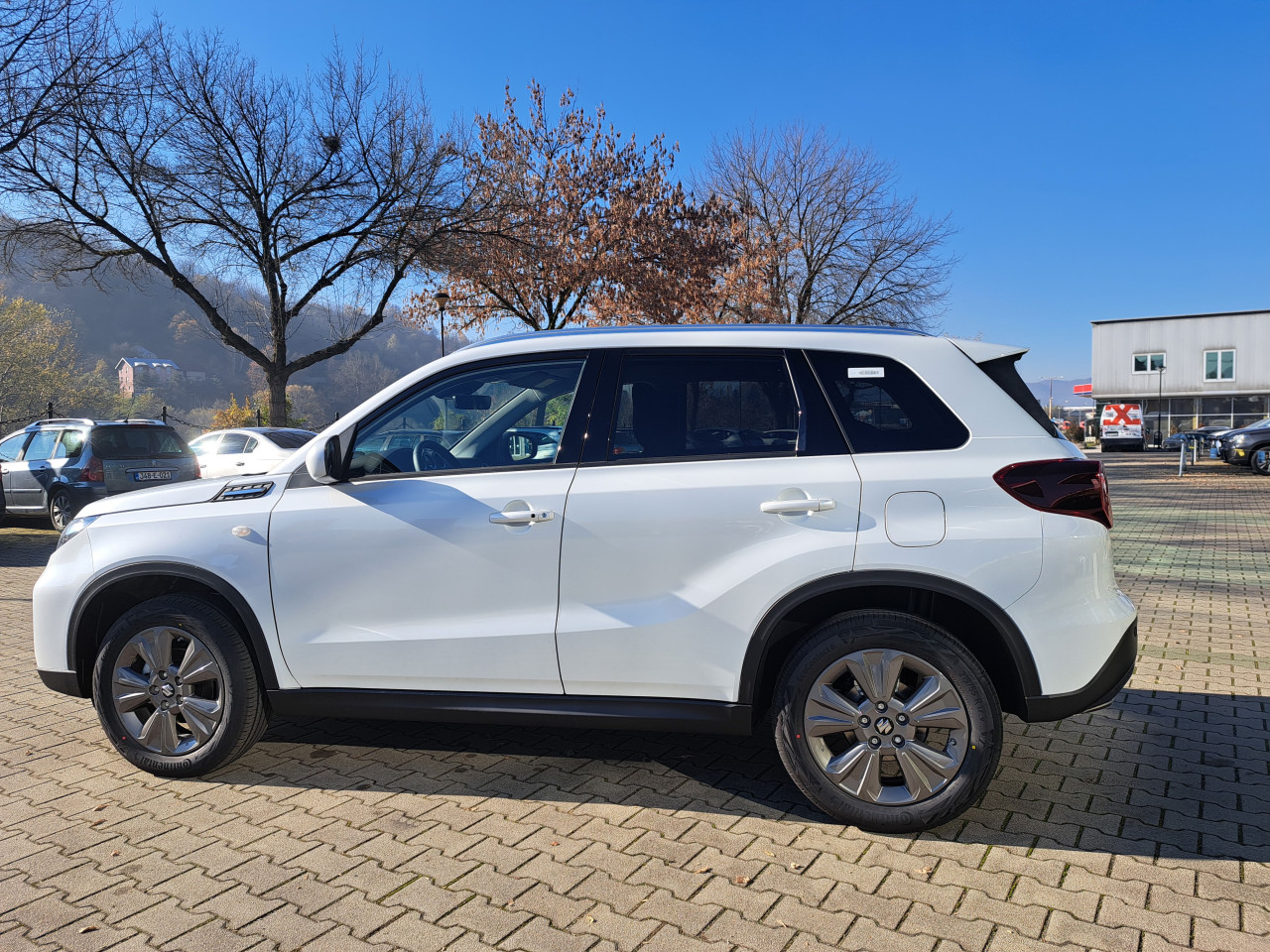 SUZUKI VITARA GL+,4WD,AT-AC BERLIJETA VISOKO-032/731-580