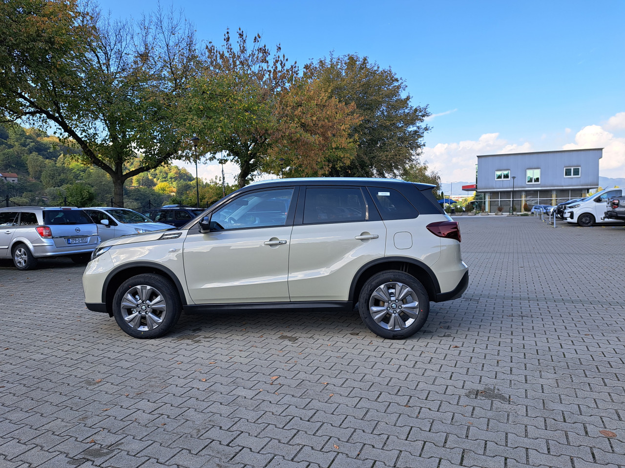 SUZUKI VITARA (GL+,AT) - AC BERLIJETA VISOKO