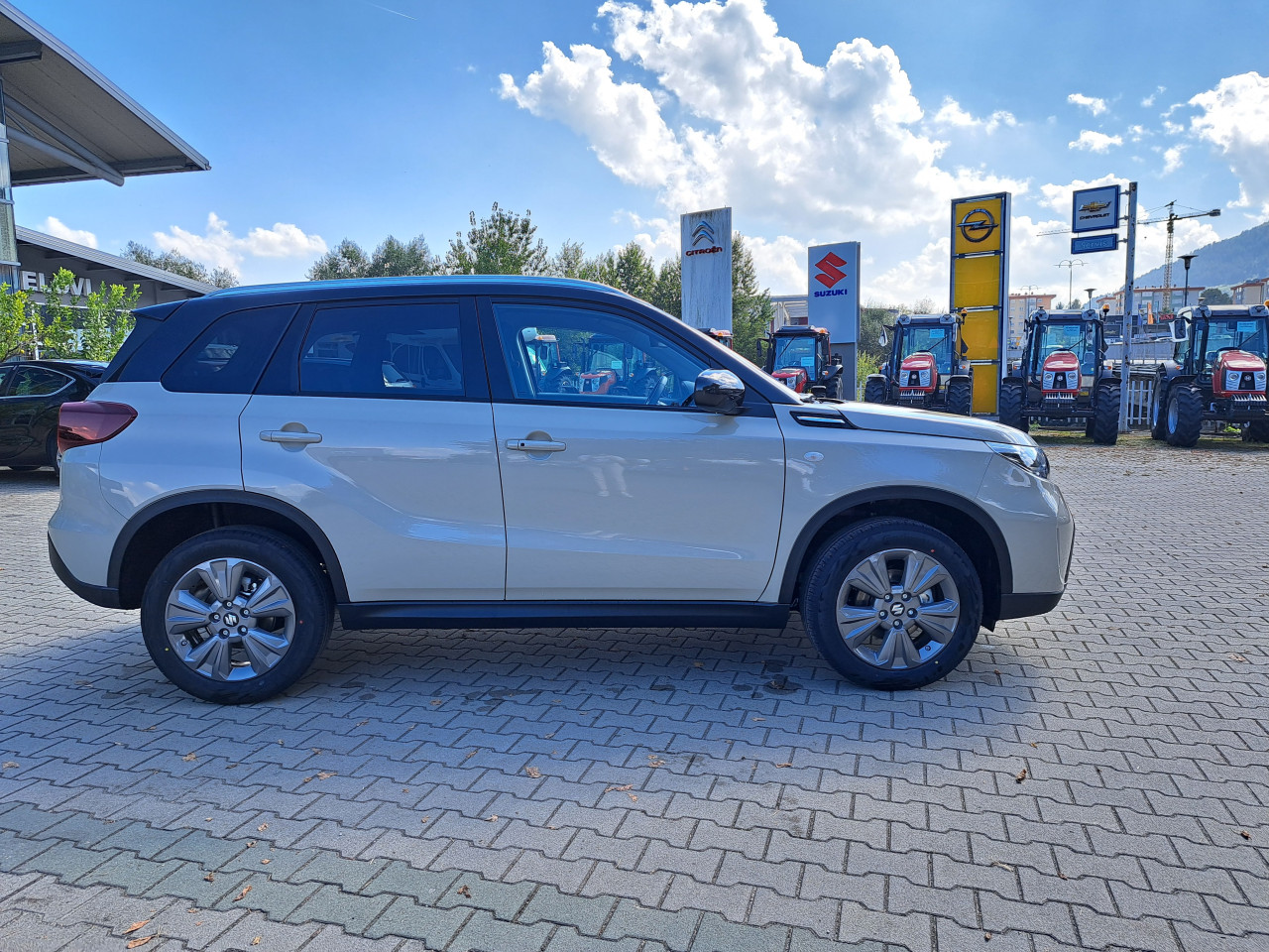 SUZUKI VITARA (GL+,AT) - AC BERLIJETA VISOKO