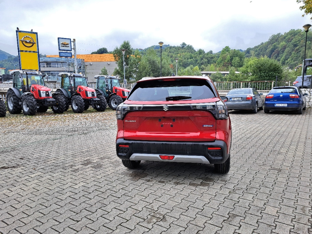 SUZUKI S-CROSS 1.4 (GL+,MT6)-AC BERLIJETA VISOKO