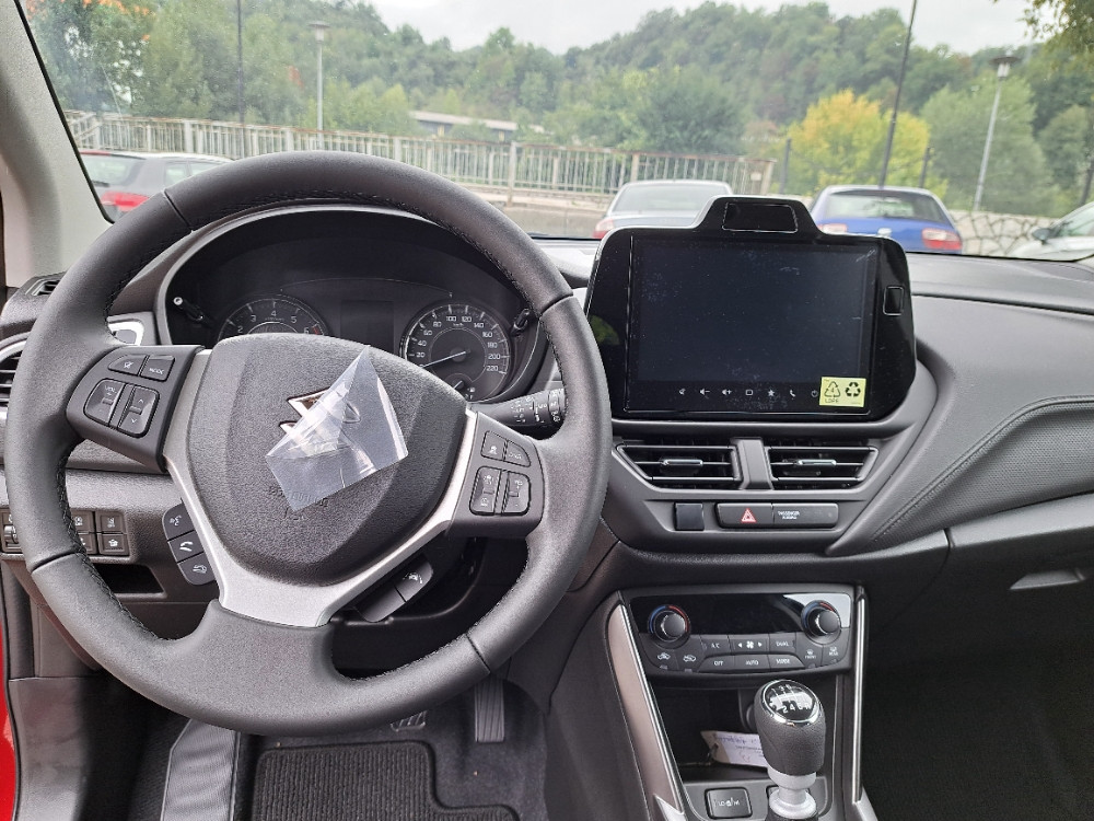 SUZUKI S-CROSS 1.4 (GL+,MT6)-AC BERLIJETA VISOKO