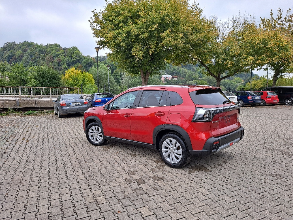 SUZUKI S-CROSS 1.4 (GL+,MT6)-AC BERLIJETA VISOKO