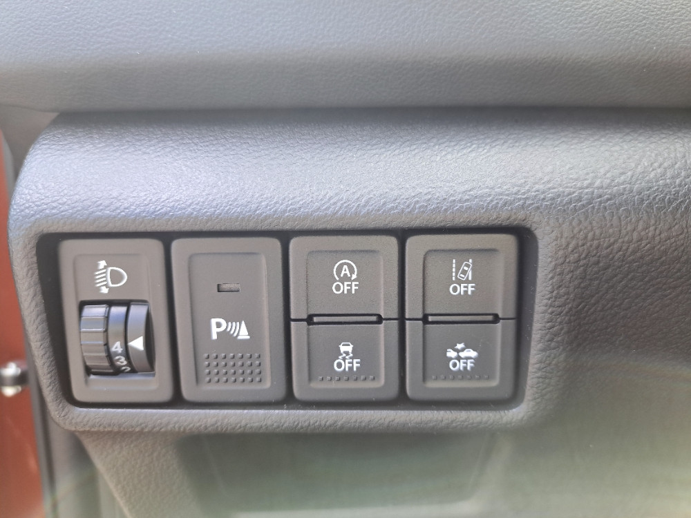 SUZUKI S-CROSS 1.4 (GL+,MT6)-AC BERLIJETA VISOKO