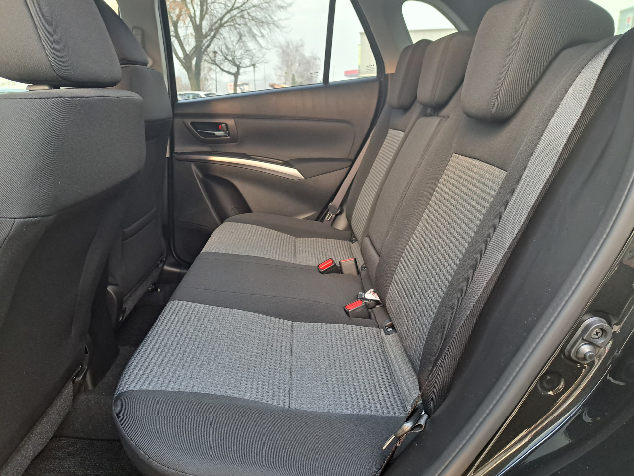 SUZUKI S-CROSS (4WD,MT)-AC BERLIJETA VISOKO-032/731-580