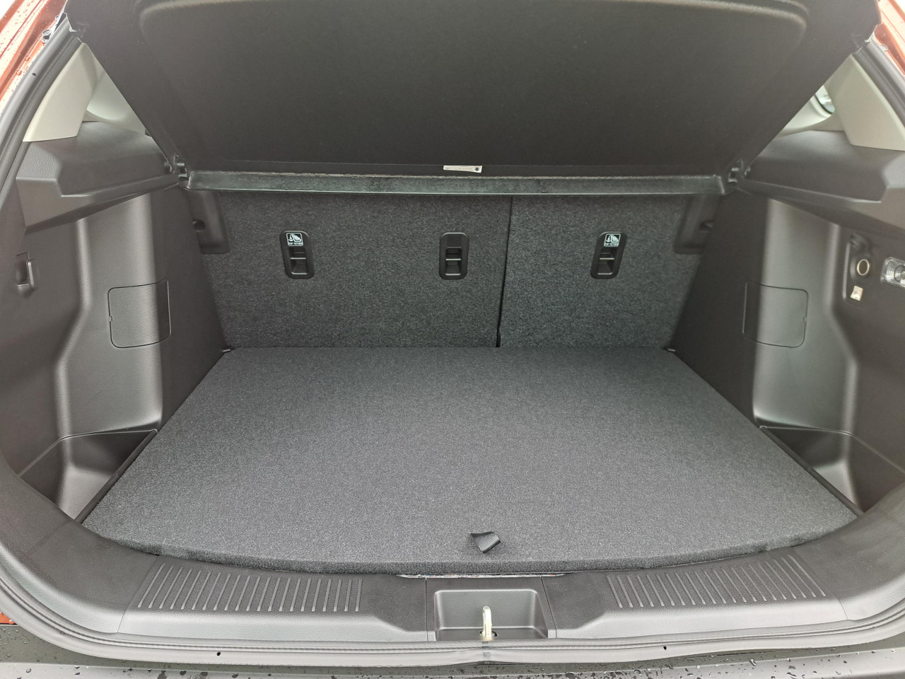 SUZUKI S-CROSS GL+,4WD,AT