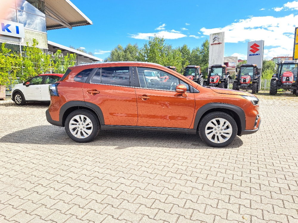 SUZUKI S-CROSS 1.4 (GL+,MT6)-AC BERLIJETA VISOKO