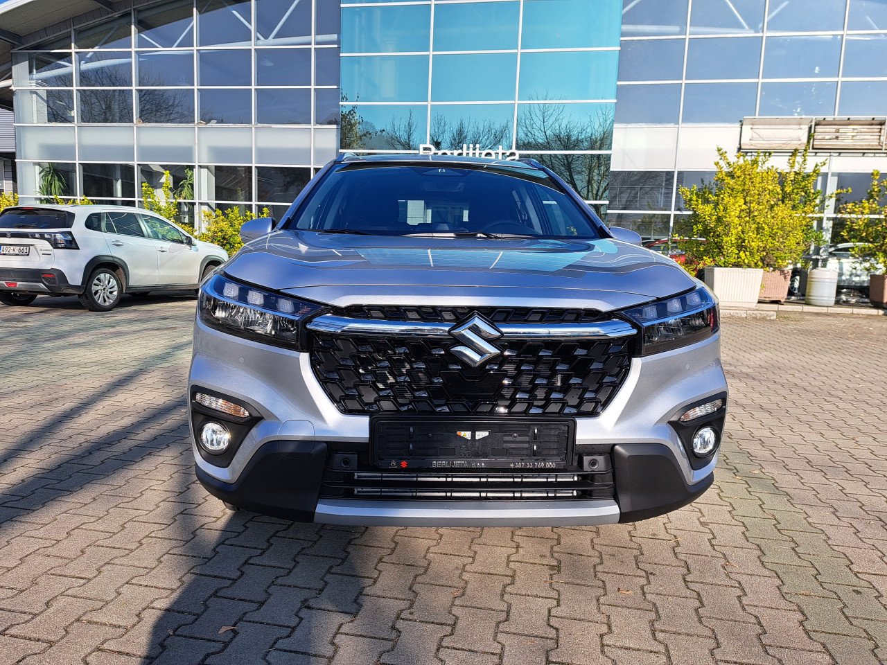 SUZUKI S-CROSS 4WD,AT-AC BERLIJETA VISOKO-032/731-580