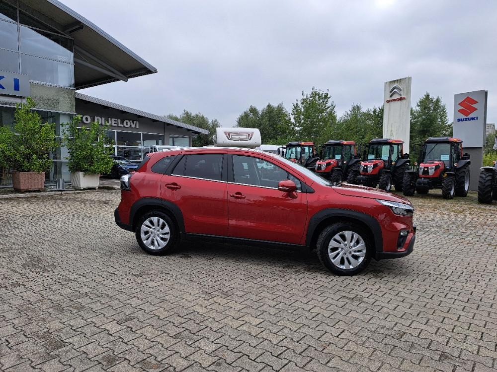 SUZUKI S-CROSS 1.4 (GL+,MT6)-AC BERLIJETA VISOKO