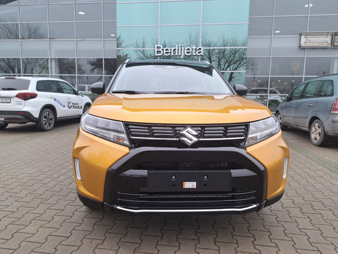SUZUKI VITARA (GL+,MT)-AC BERLIJETA VISOKO-032/731-580