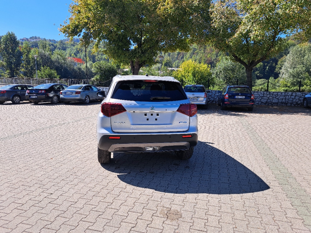 SUZUKI VITARA 1.4 (GL+,MT)-AC BERLIJETA VISOKO