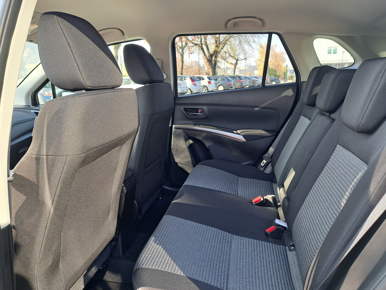 SUZUKI S-CROSS 4WD,AT-AC BERLIJETA VISOKO-032/731-580