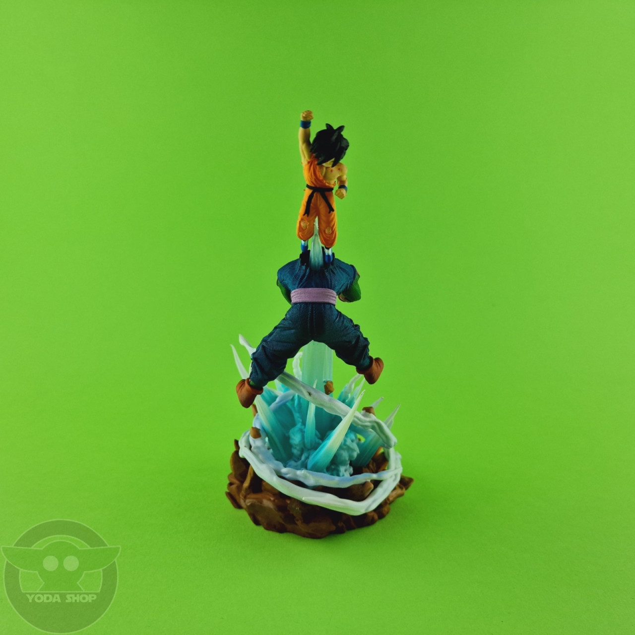 Goku vs Piccolo figura