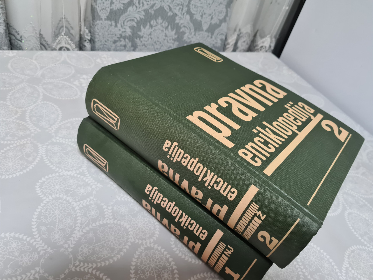Pravna enciklopedija I-II