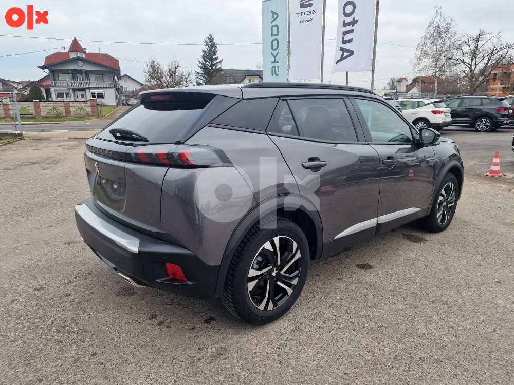 Peugeot 2008 1.2  Automatik Allure pack - Autorad doo