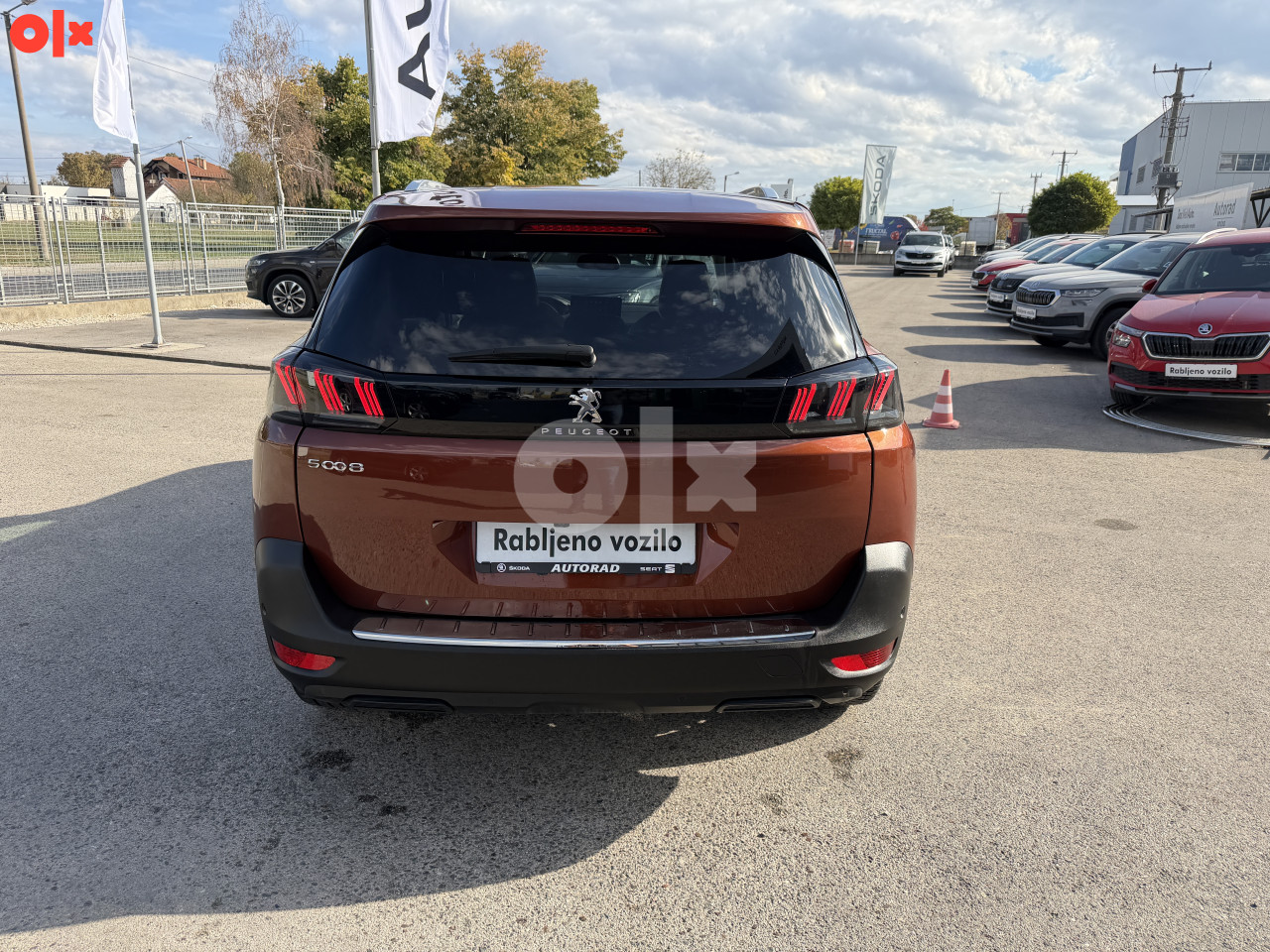 Peugeot 5008 1.5 BlueHDI 96KW Tiptronic 7-sjedista Autorad doo