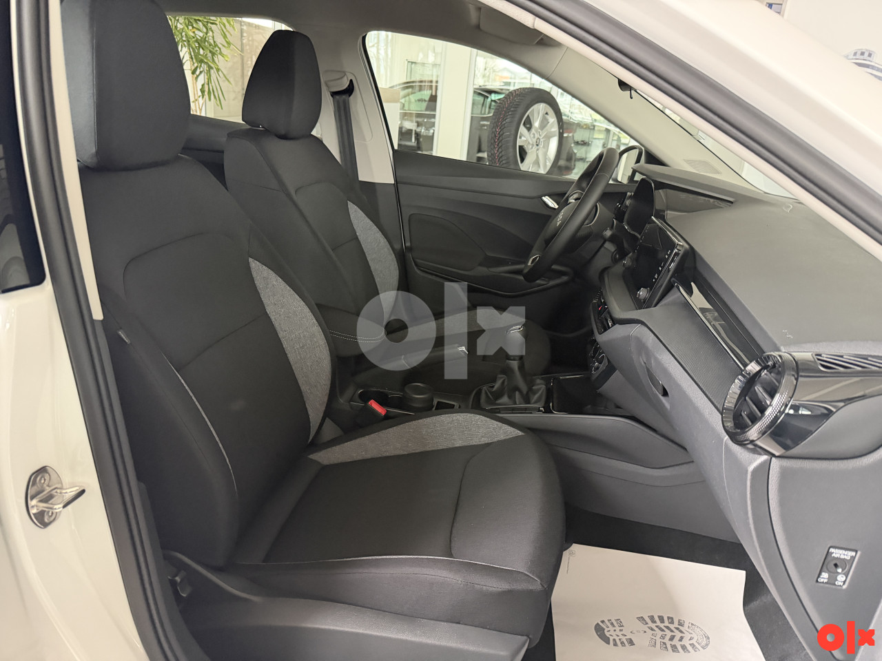 Škoda Fabia A07 Essence 1.0 MPI 59kW - Autorad doo