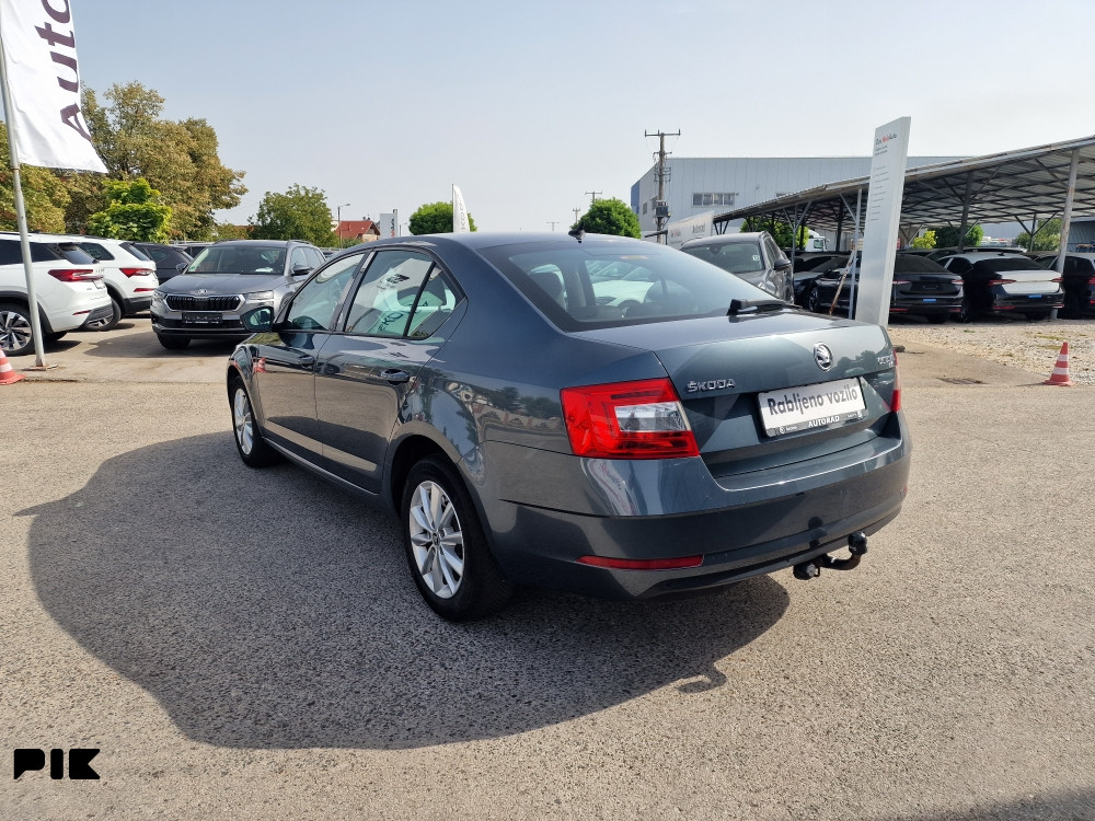 Škoda Octavia 1.6 TDI - Autorad doo