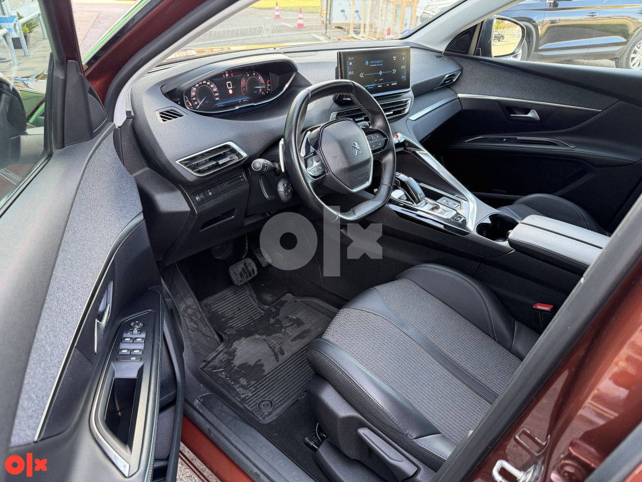 Peugeot 5008 1.5 BlueHDI 96KW Tiptronic 7-sjedista Autorad doo