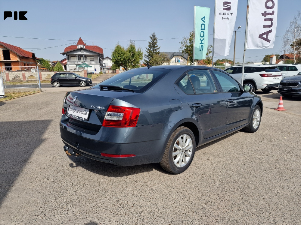 Škoda Octavia 1.6 TDI - Autorad doo