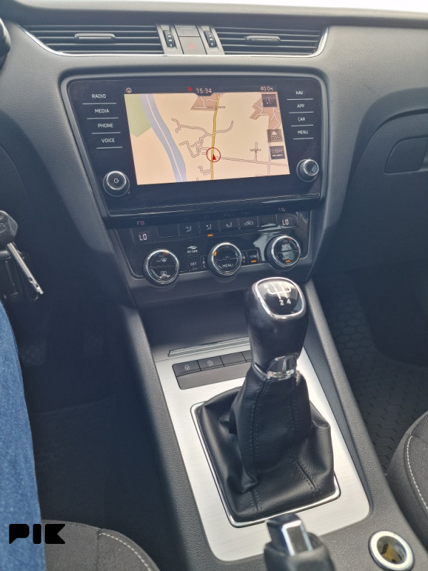 Škoda Octavia 1.6 TDI - Autorad doo