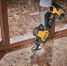 DeWALT Kompaktna recipročna pila bez četkica DCS369N-XJ