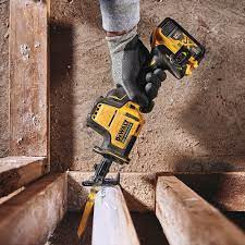 DeWALT Kompaktna recipročna pila bez četkica DCS369N-XJ