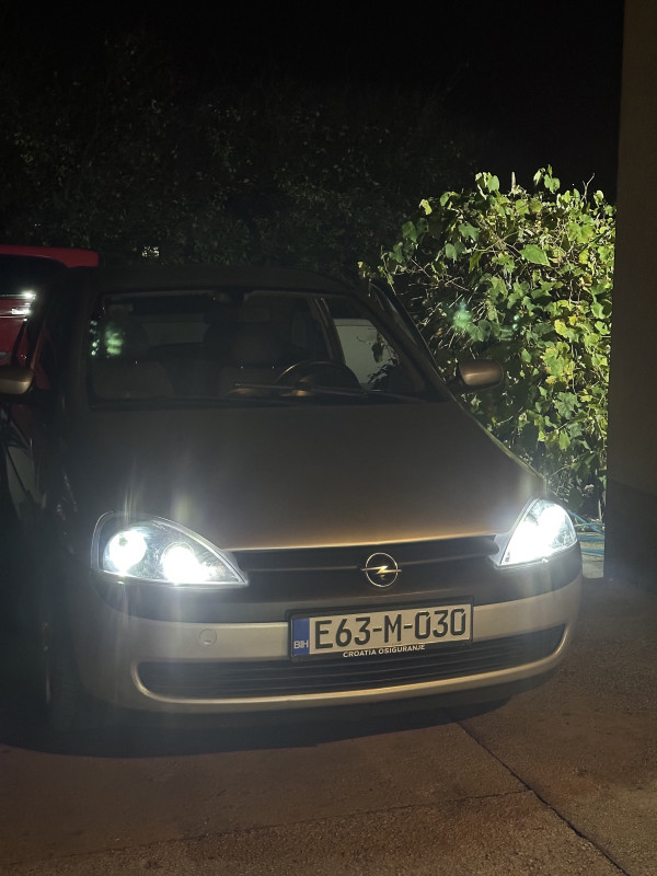 LED C6 H7 H1 Kratke Sijalice + Gratis Pozicije 12V 24V 3600LM 36W