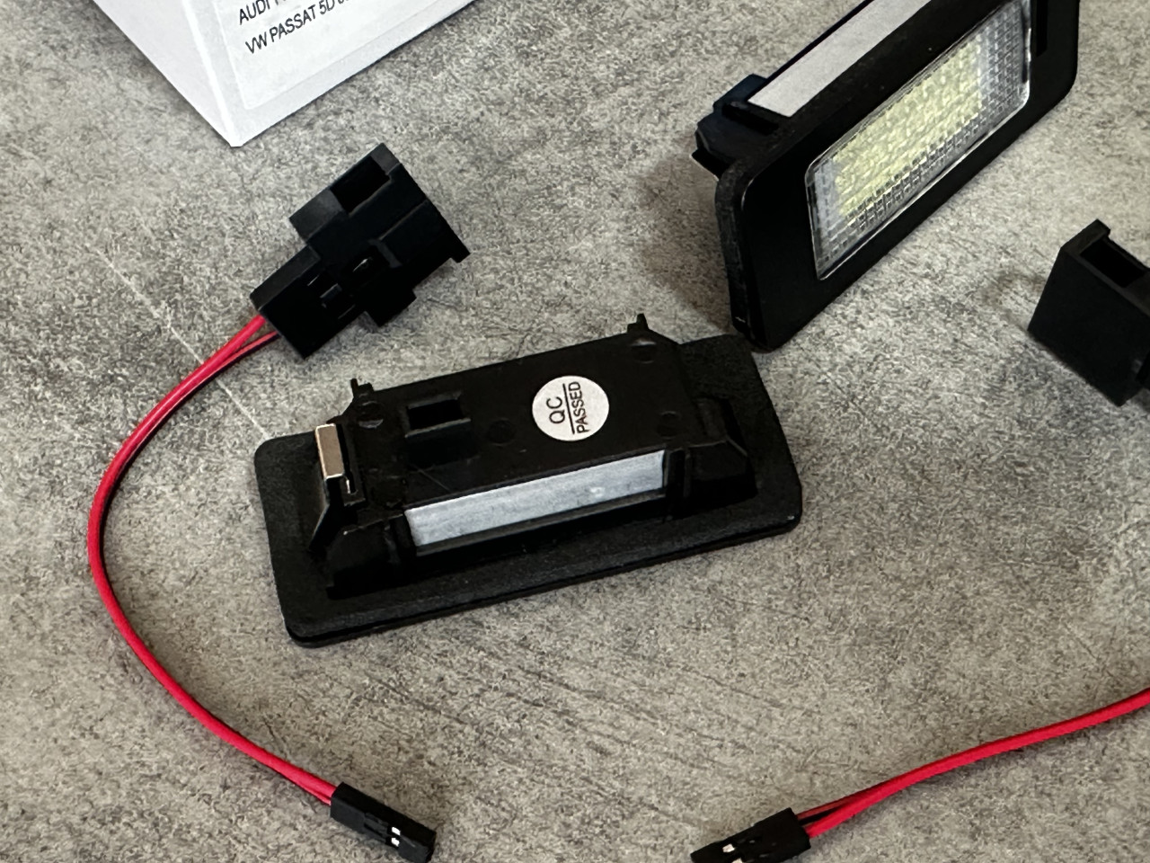 LED Kuciste tablica Audi A4 B8 Q5 itd..