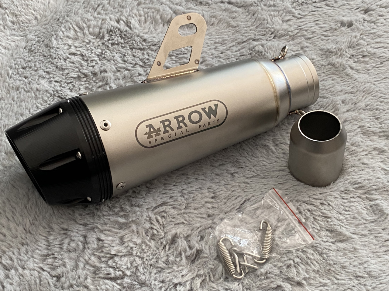 Auspuh Arrow Lonac Top Motor 30cm duzina ulaz u granu 5.5cm