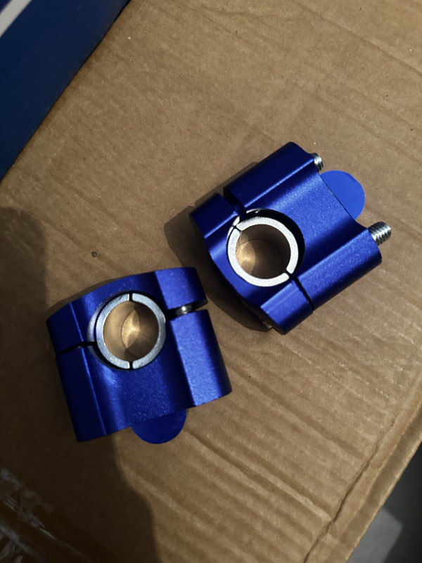 Nosaci Guvernala 22-28mm Rejzer Raiser Drzac Volana Volan