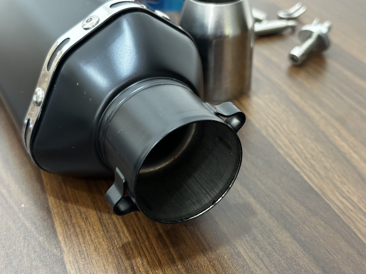 Akrapovic auspuh skuter motor 37 cm + db kiler