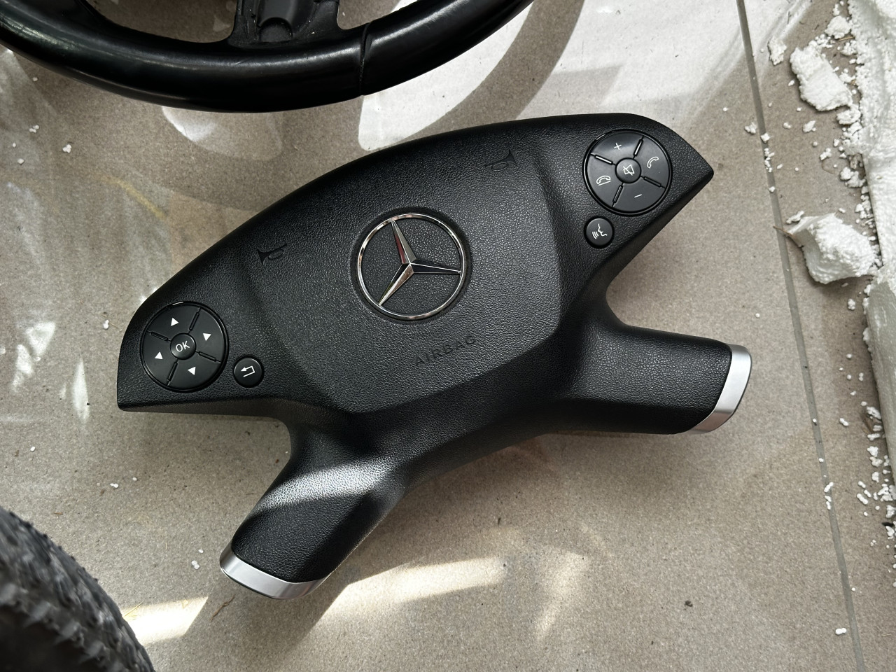 Mercedes Volan w212 e klasa i airbag