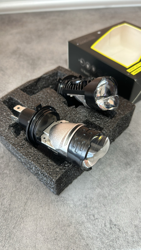 LED Sijalice H4 ubodne sa socivom led skuter motor auto 50w