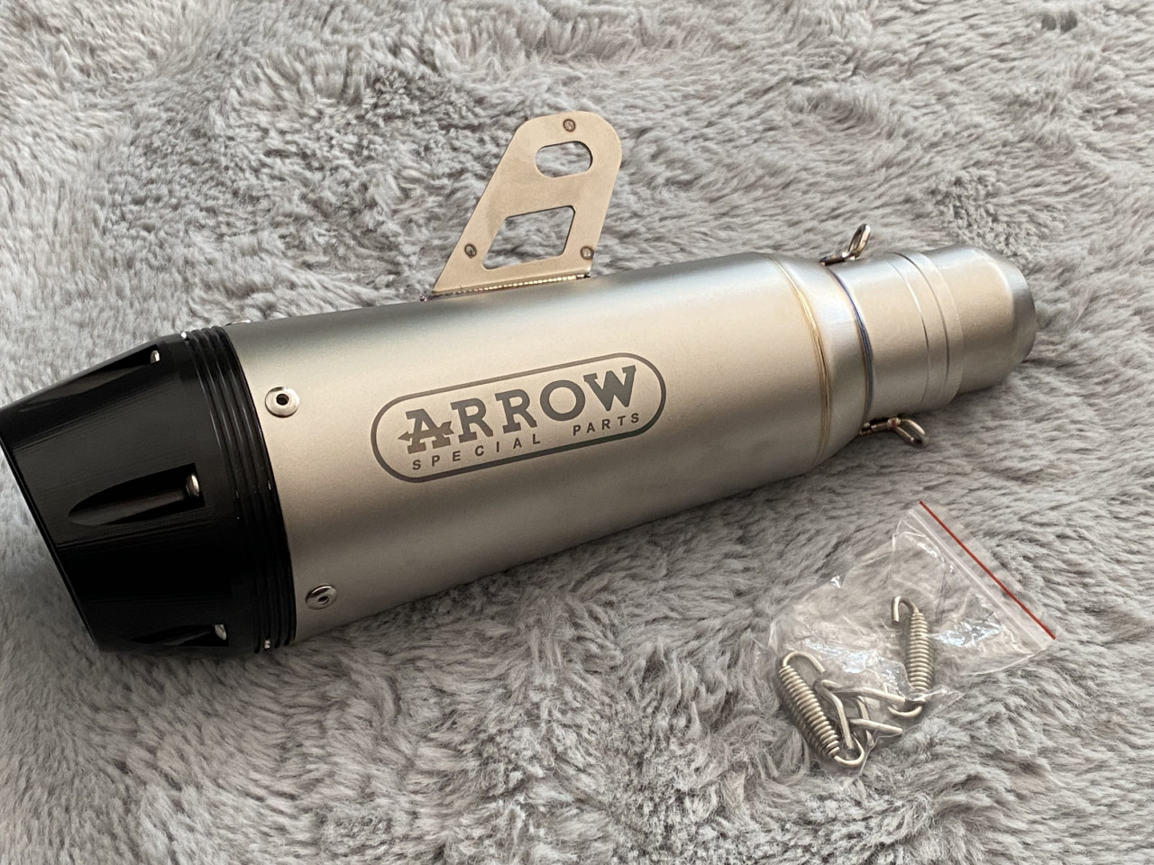 Auspuh Arrow Lonac Top Motor 30cm duzina ulaz u granu 5.5cm