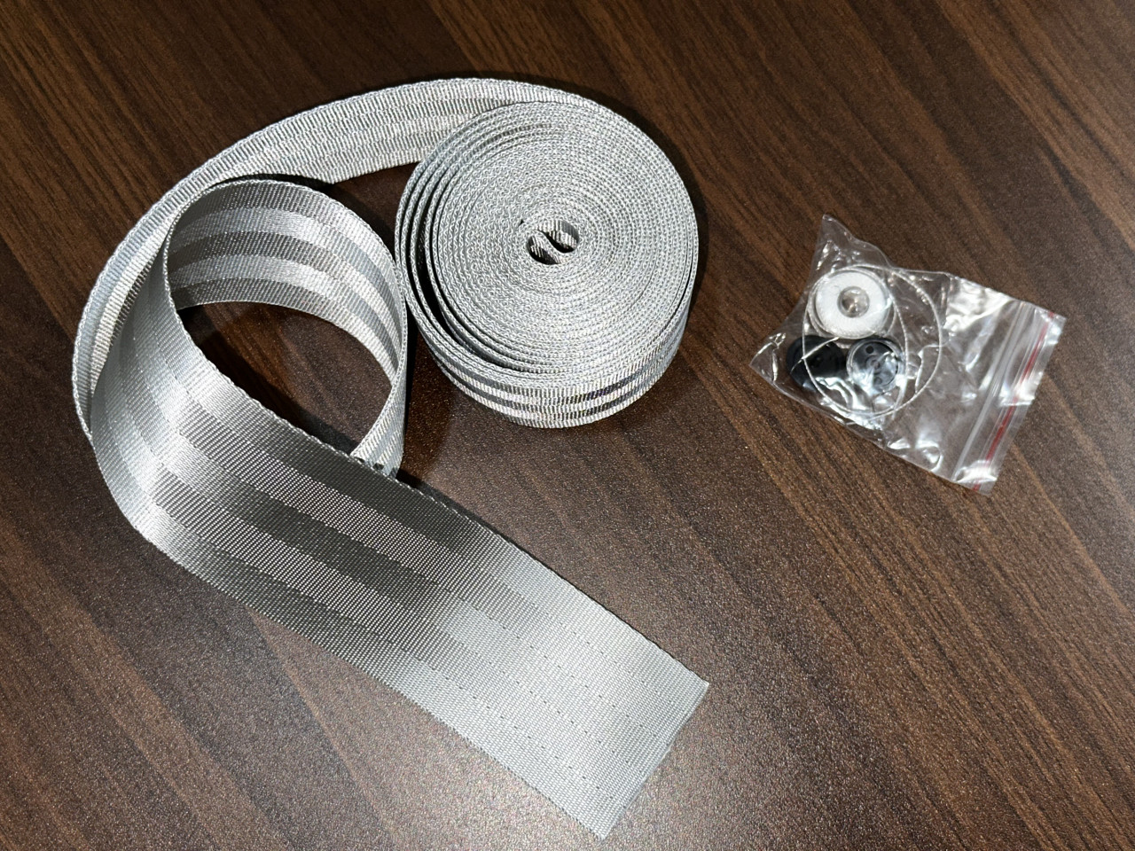 Auto pojas SIVA boja grey silver za auto sigurnosni pojas berger