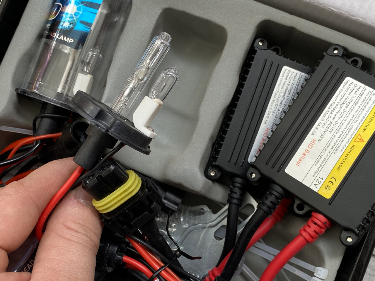 XENON Sijalice H4 Dugo Kratko Canbus