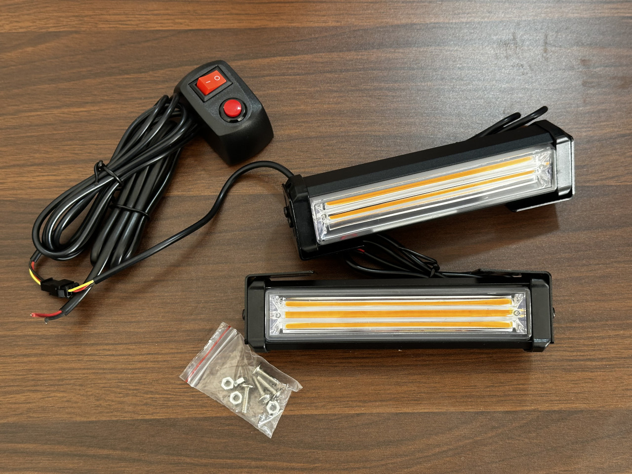 Blinkeri rotacije za quad kamion motor 2 komada LED COB + taster