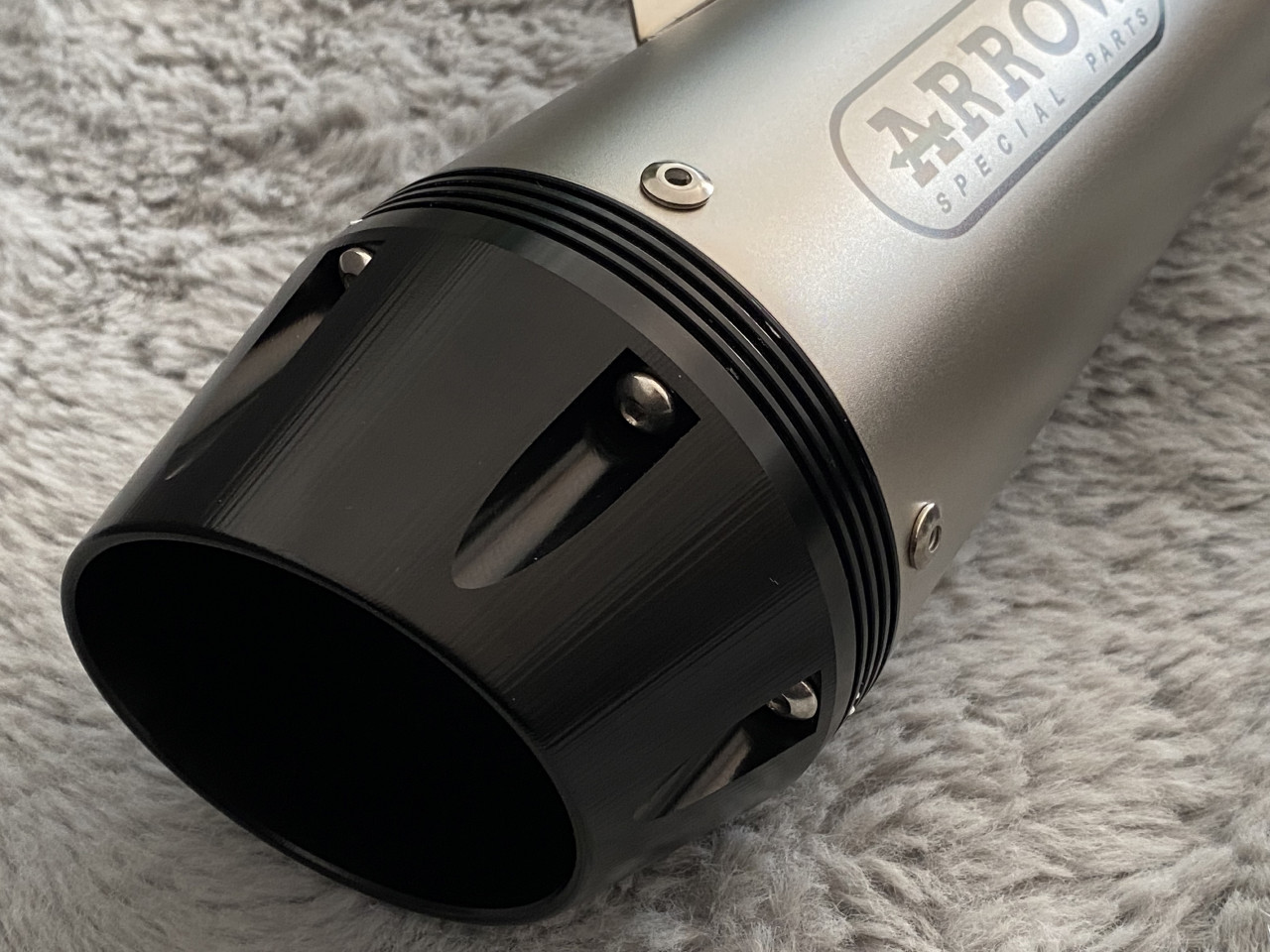 Auspuh Arrow Lonac Top Motor 30cm duzina ulaz u granu 5.5cm