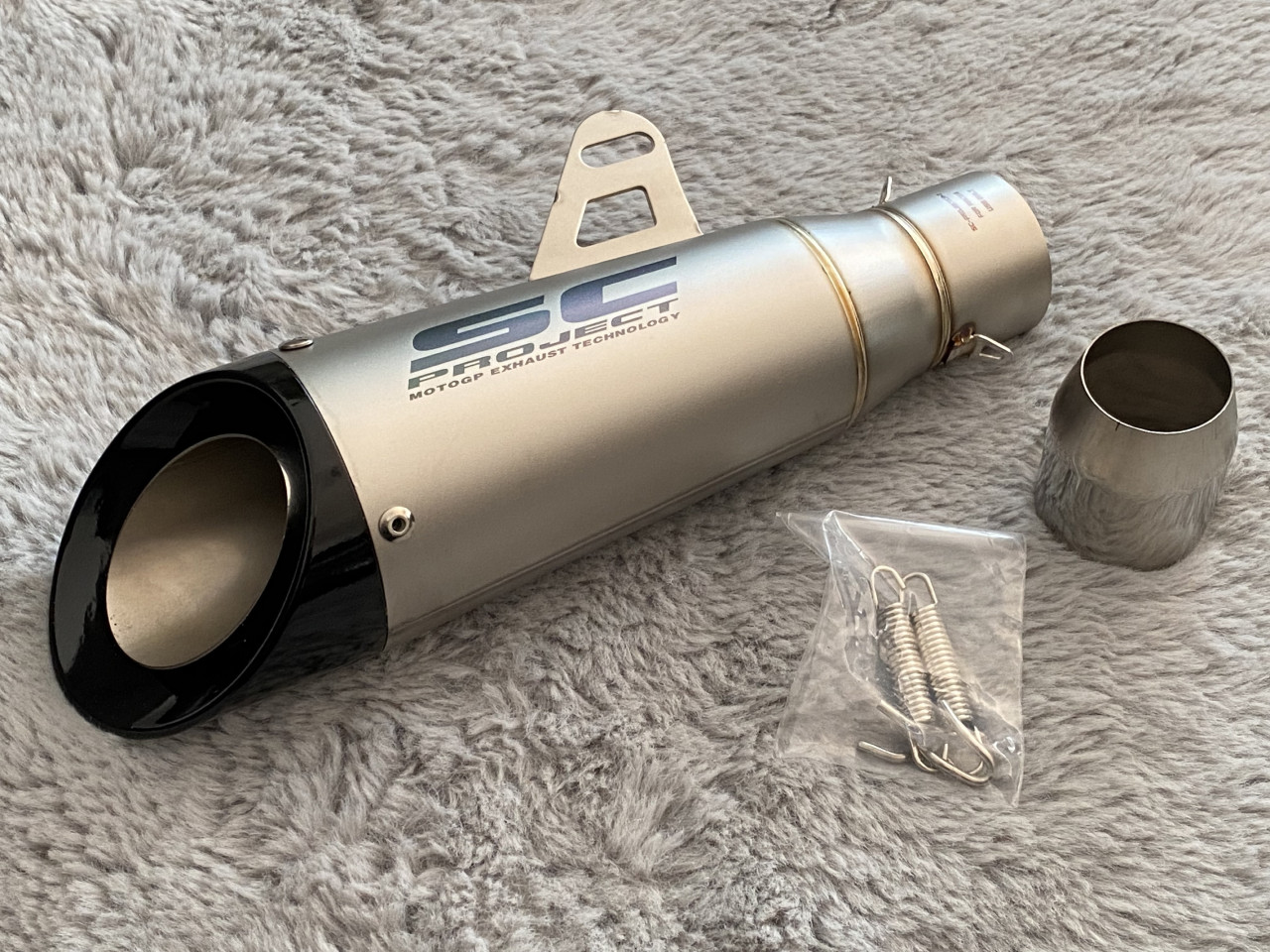 SC Project Mivv M4 LeoVince Akrapovic