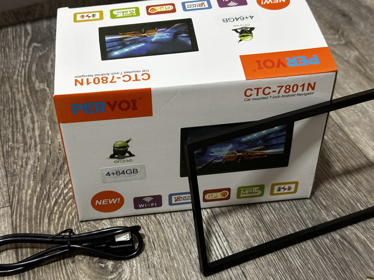 Radio Navigacija Multimedija 4+64GB 2DIN + blenda Android